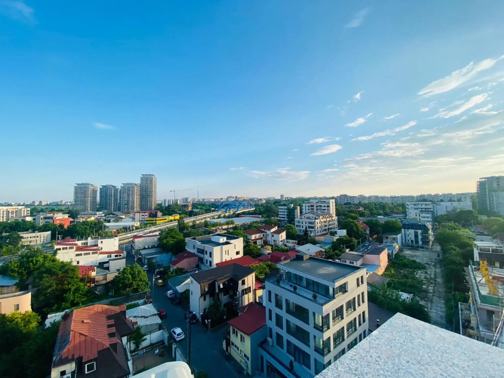 SOHO Apartment - City View with Rooftop Garden