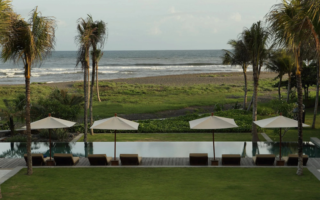 Beach & Waterfront