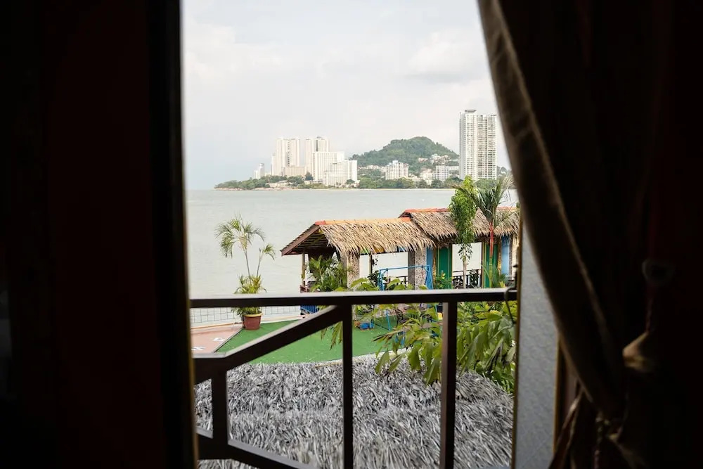 Lost Paradise Resort