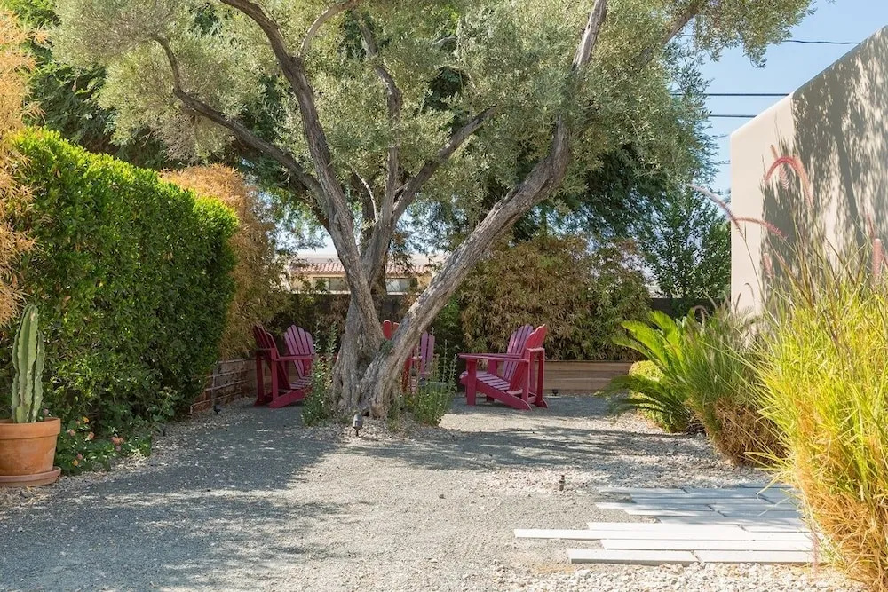Tranquilo 3 Bedroom Home by Redawning