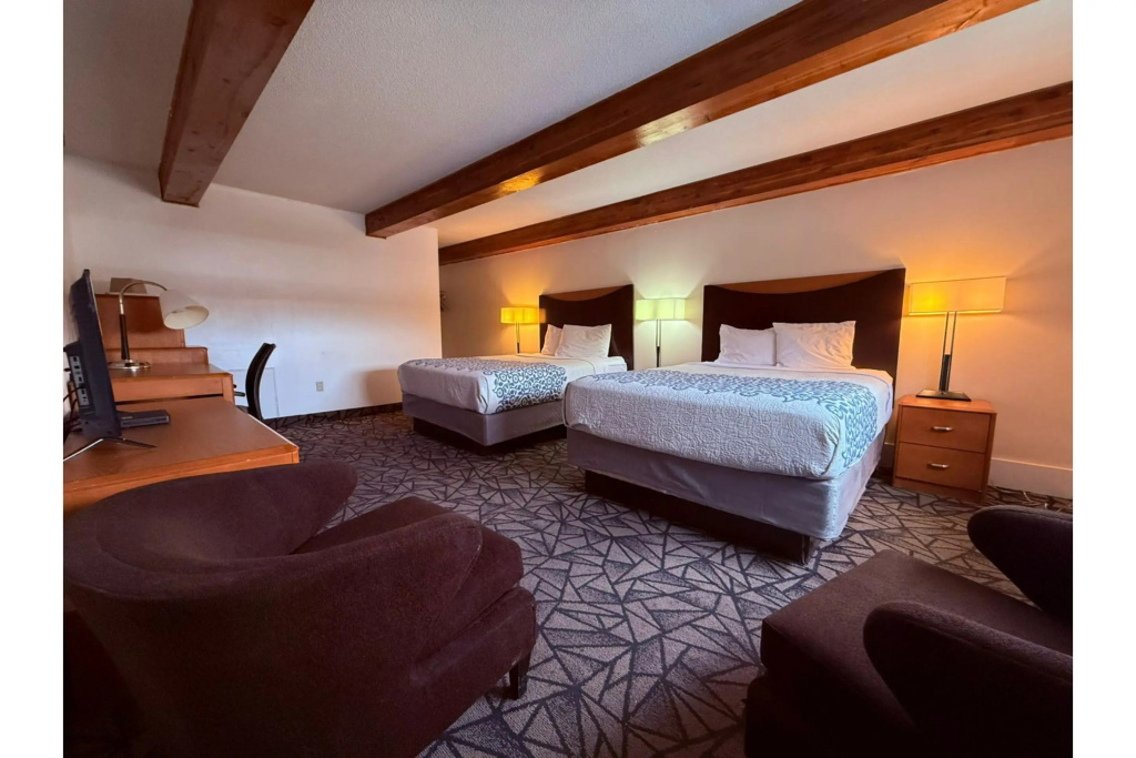 Tomahawk Motor Lodge Riverton US-26 — 3