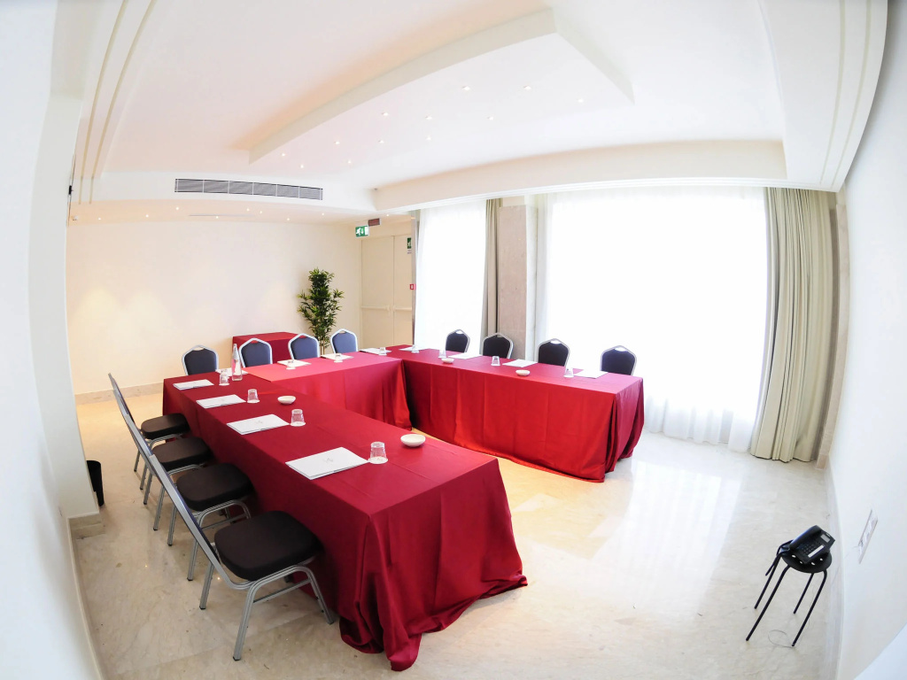Catania International Airport Hotel - фото 22