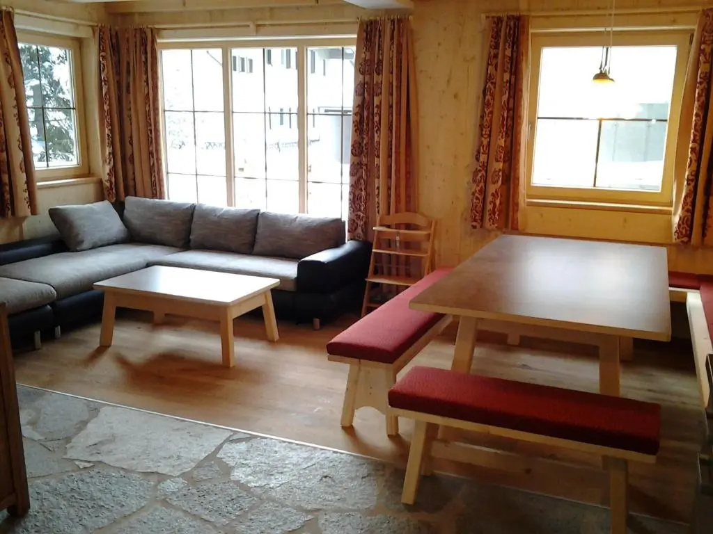 Alois & Elisabeth, Chalet