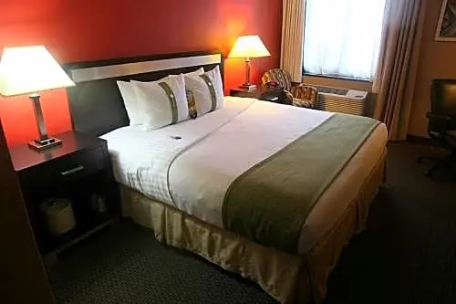 Holiday Inn LaGuardia Airport - Chambres
