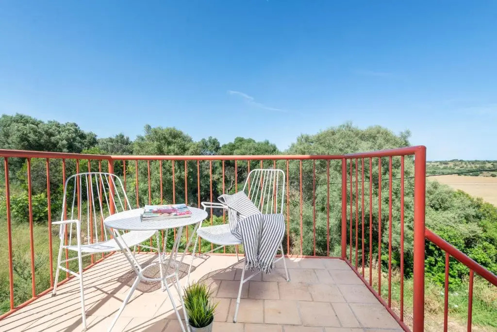1 Bedroom Apartment with sea view
