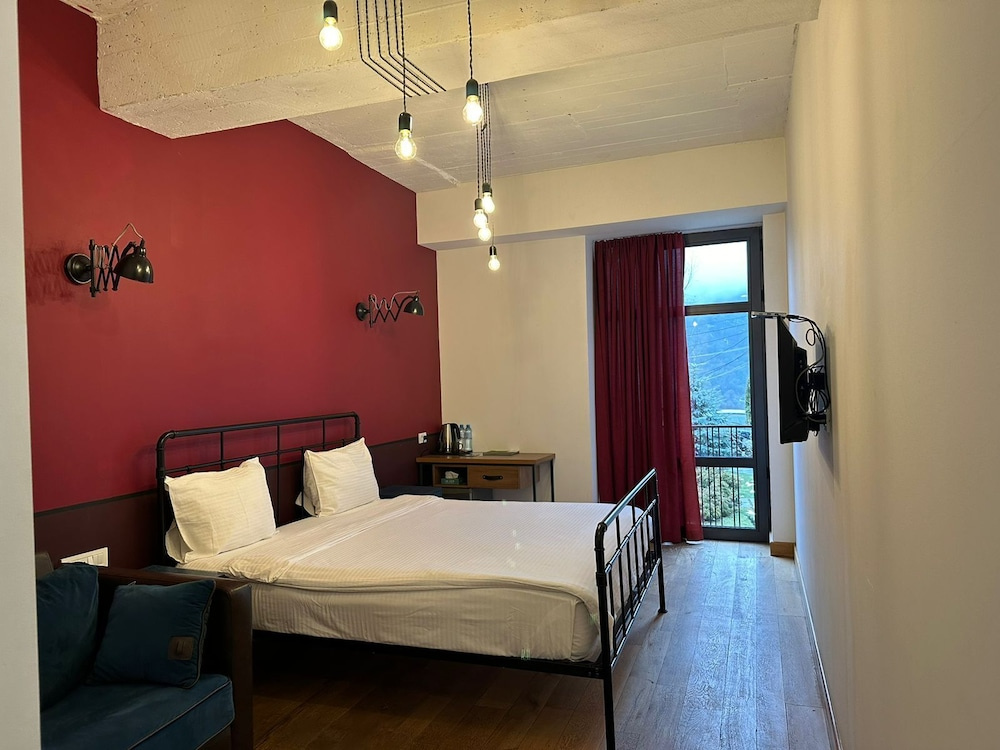 Standard Double room with balcony (full double bed)