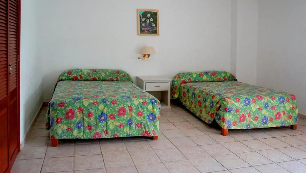 3 Bedrooms Apartment