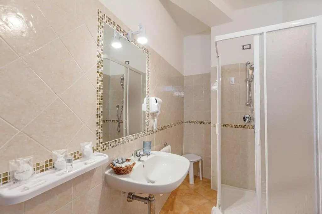 Classic Quadruple room with balcony