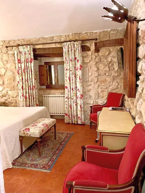Hotel Tres Coronas de Silos - Chambres