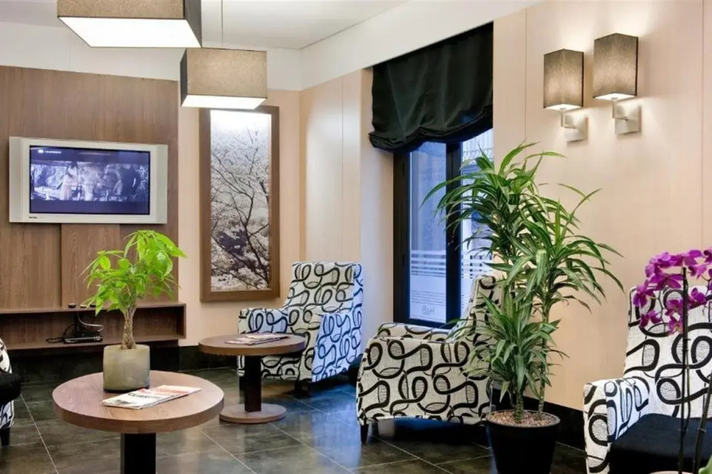 Hotel photo 2