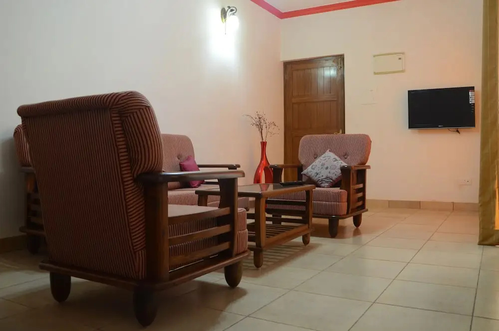 Lobby & Reception