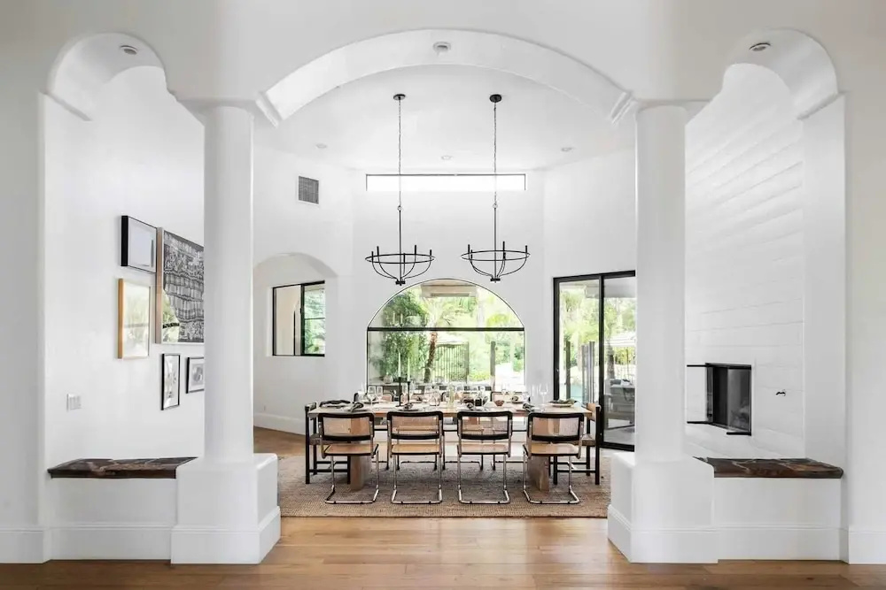 Villa Verbena by Avantstay Expansive Estate w/ B-ball Court, Pool/spa & Entertainer's Yard