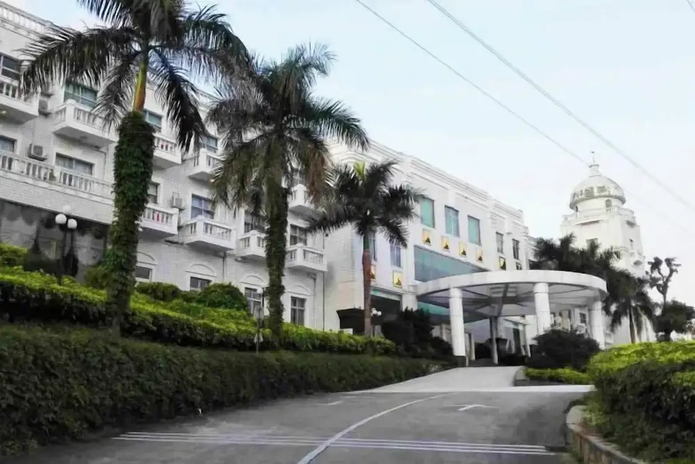 Huguang Holiday Hotel