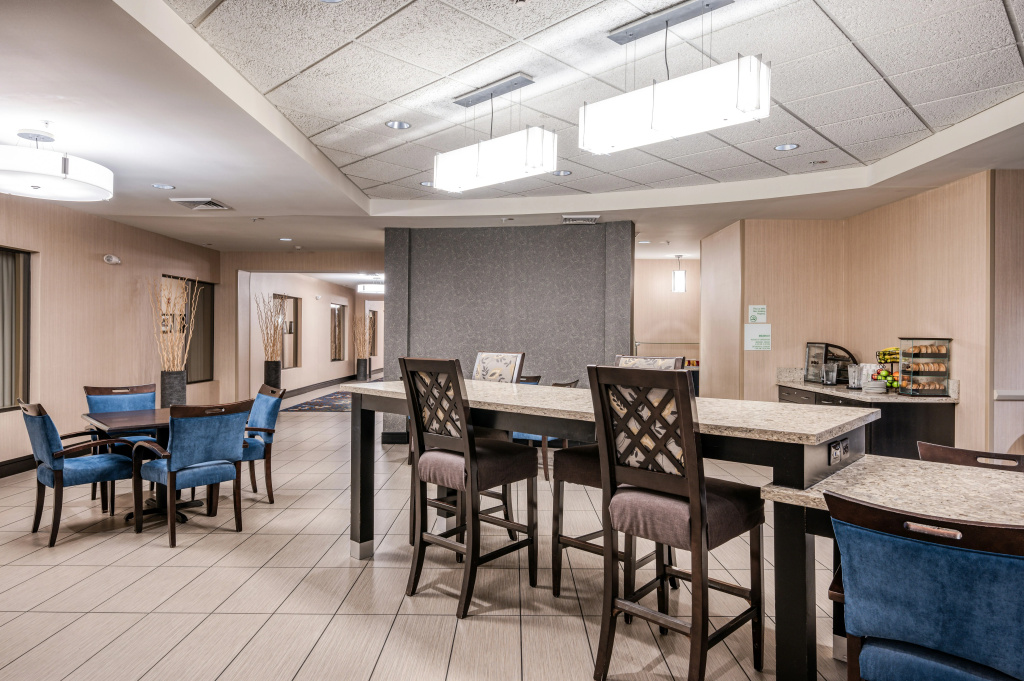 Holiday Inn Terre Haute by IHG - Général