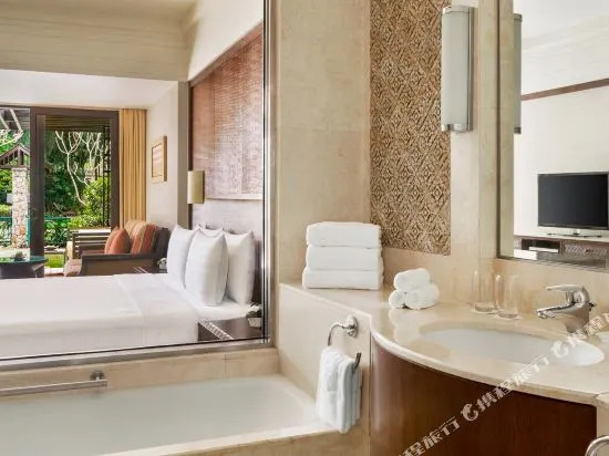 Shangri-La's Rasa Sayang Resort & Spa