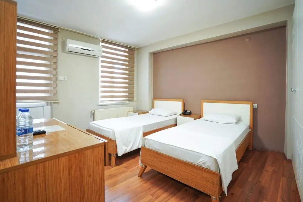 Economy room
