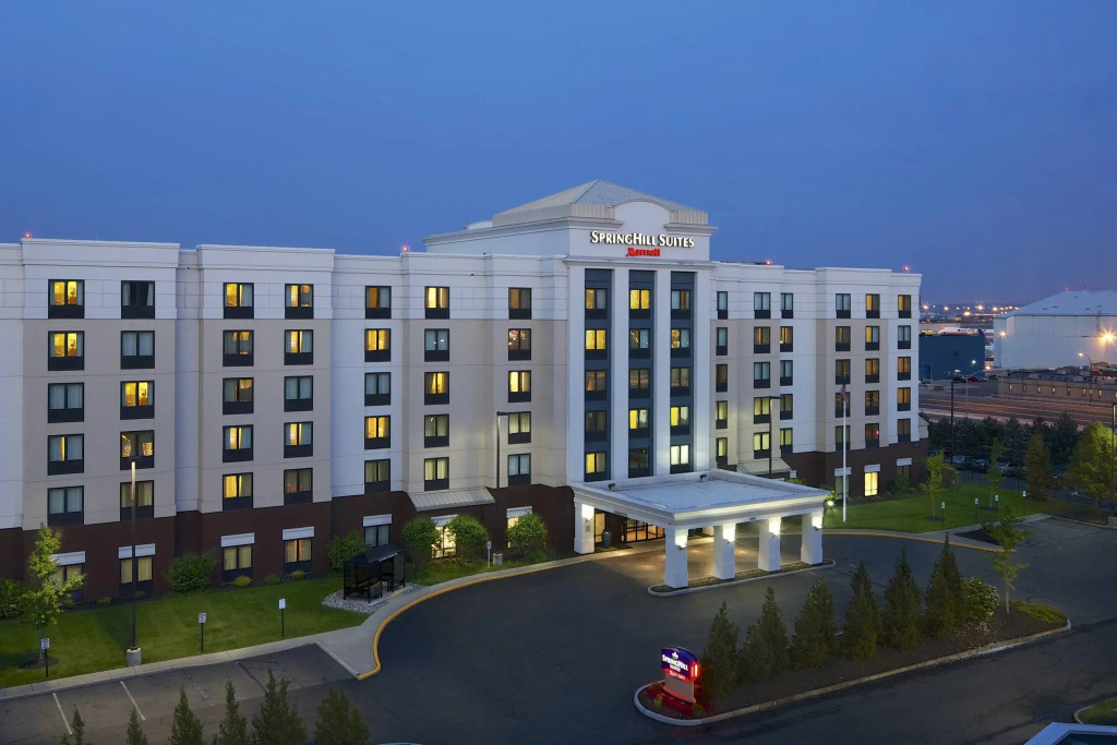SpringHill Suites by Marriott Newark Liberty International - Chambres