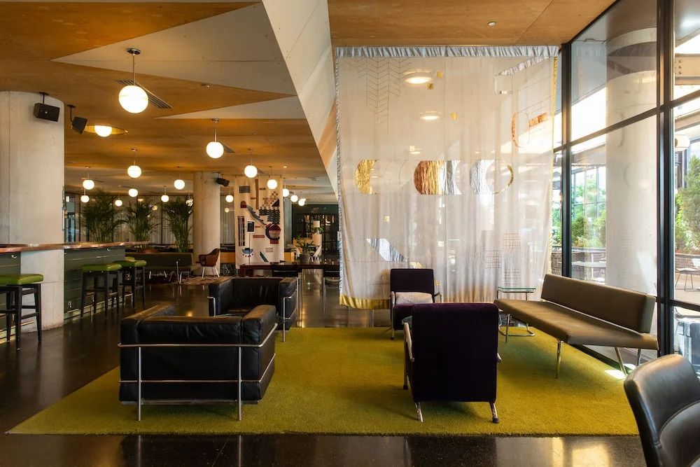 The Emily Hotel — фото 2