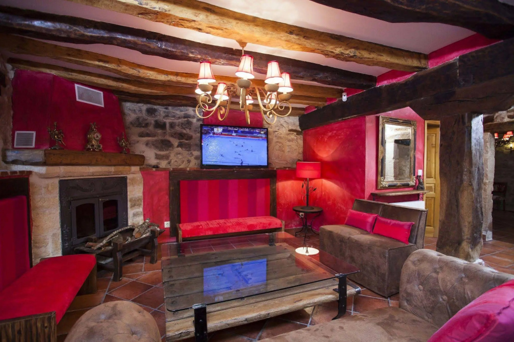 Lobby & Reception