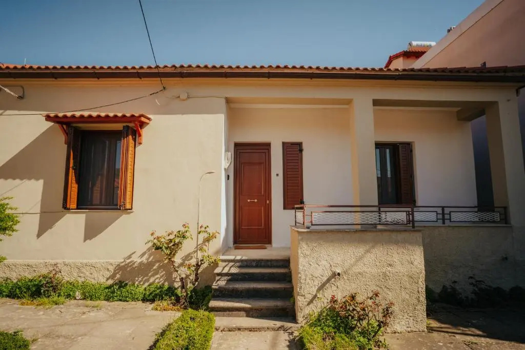 Kalavrita downtown 3 bedroom house for 6 pers