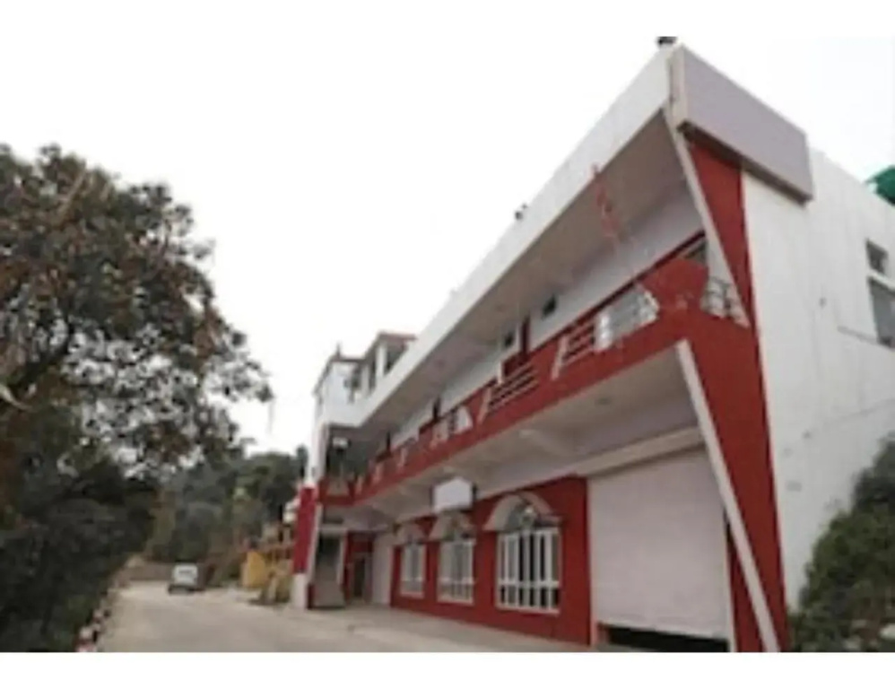 OYO 25096 Amar Resorts