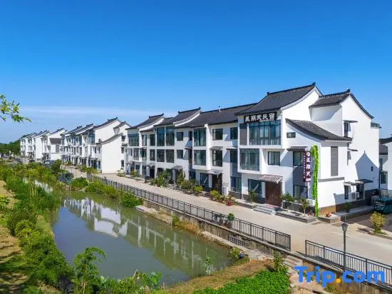 Yixing Sunday · By the Mountains and Rivers · Qiju Chinese-Style Aesthetic Resort Inn