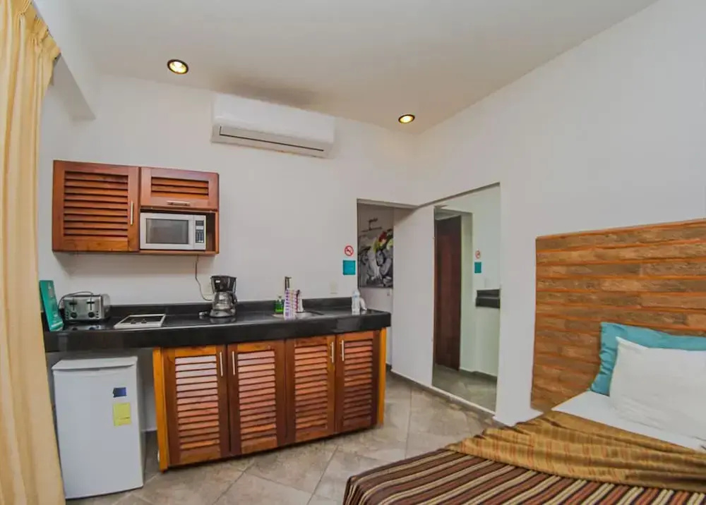 Standard Double room with balcony (full double bed)