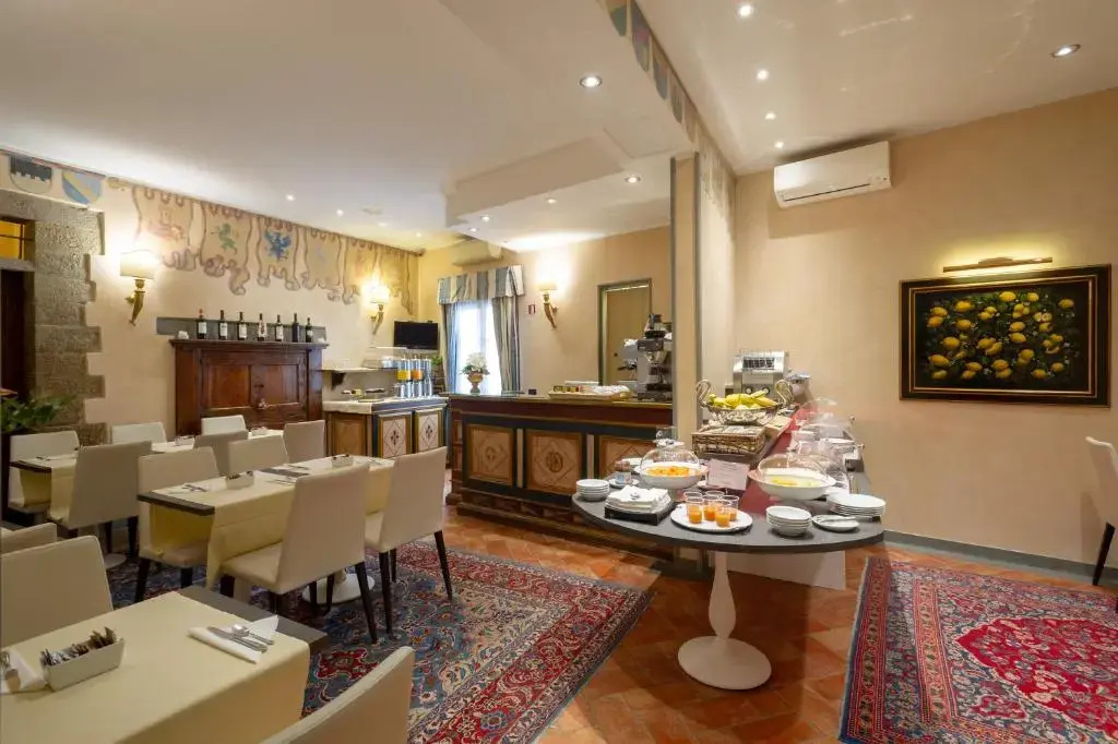 Hotel photo 13
