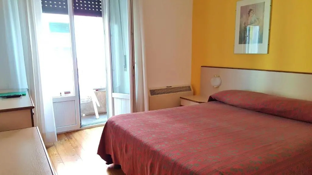 Hotel Italie Et Suisse - Chambres