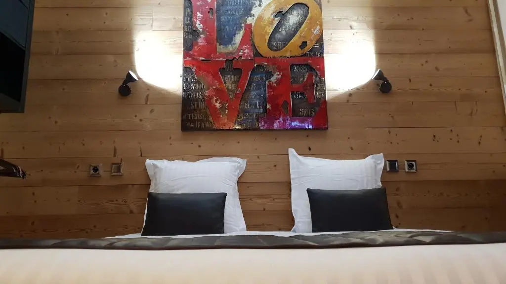 Standard Double room with balcony (full double bed)