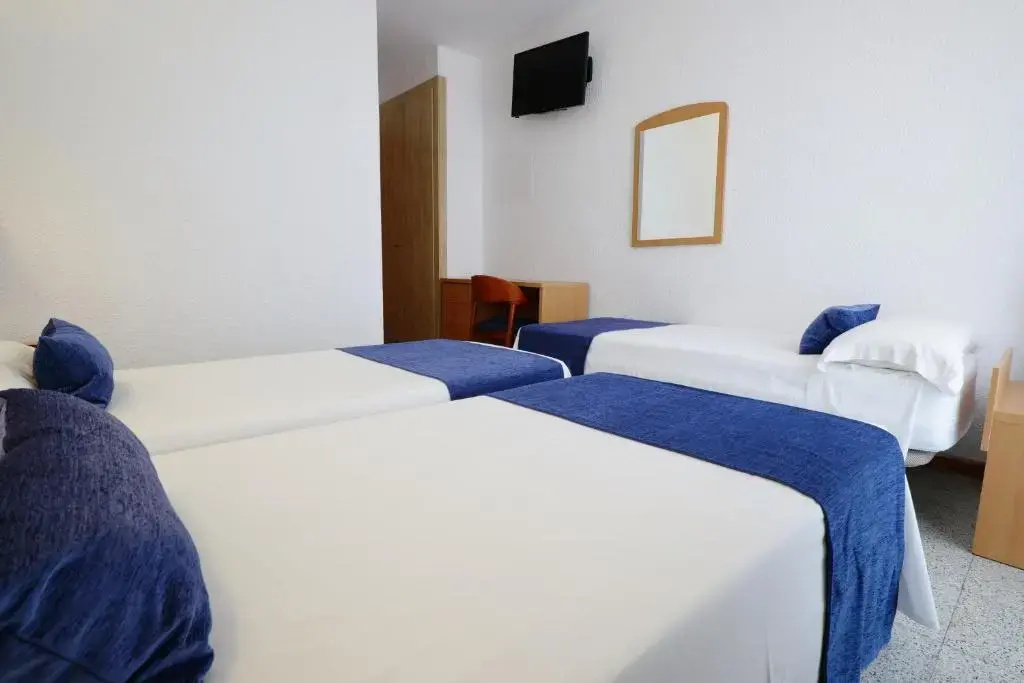 Double room with sea view (twin beds)