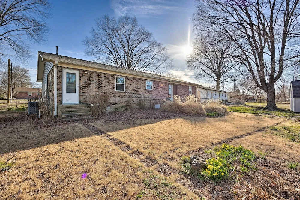 Bentonville Home ~ 1 Mi From Downtown!