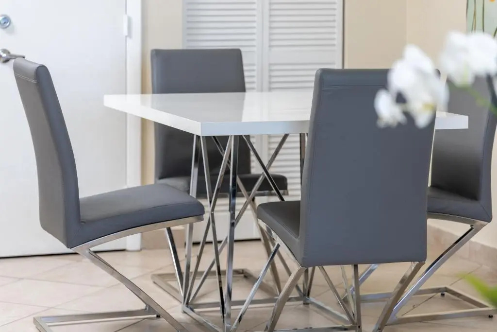 Fortune House Hotel Suites - Chambres