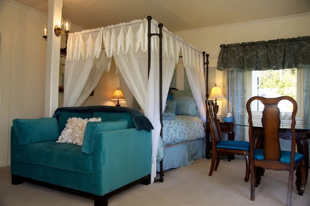 Standard room with ocean view