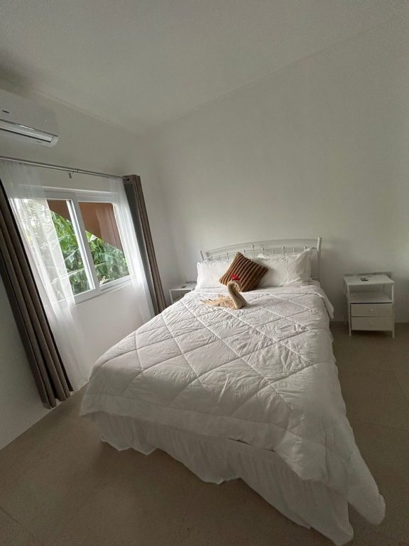 2 Bedrooms Apartment with garden view