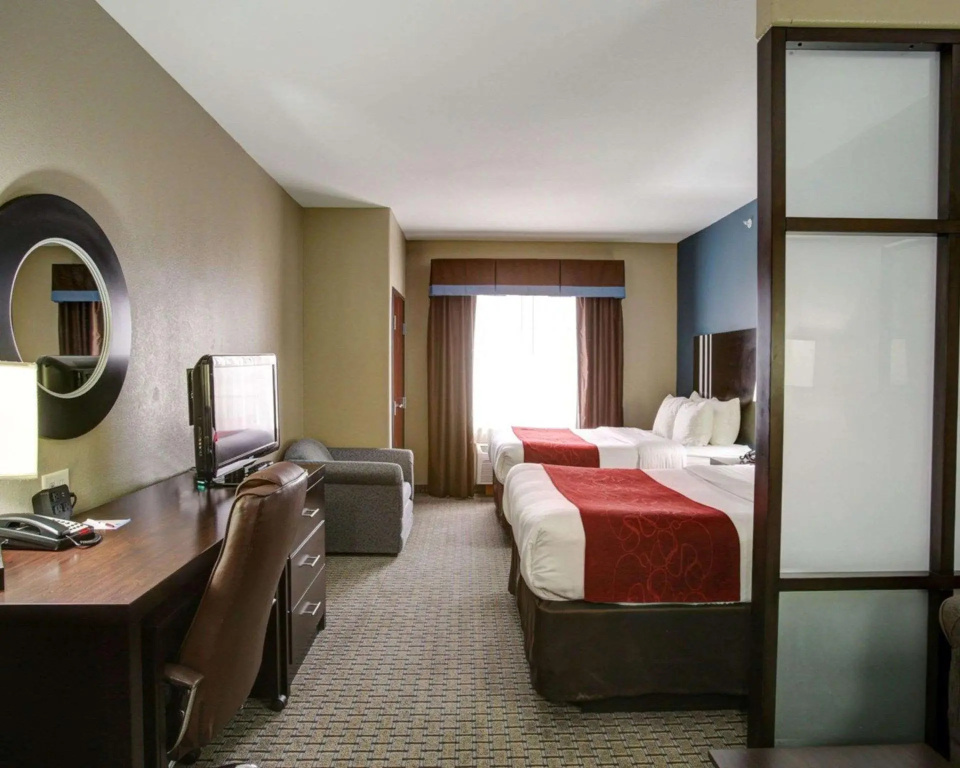 Quadruple Suite