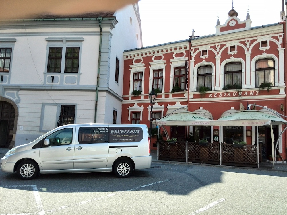Hotel Excellent