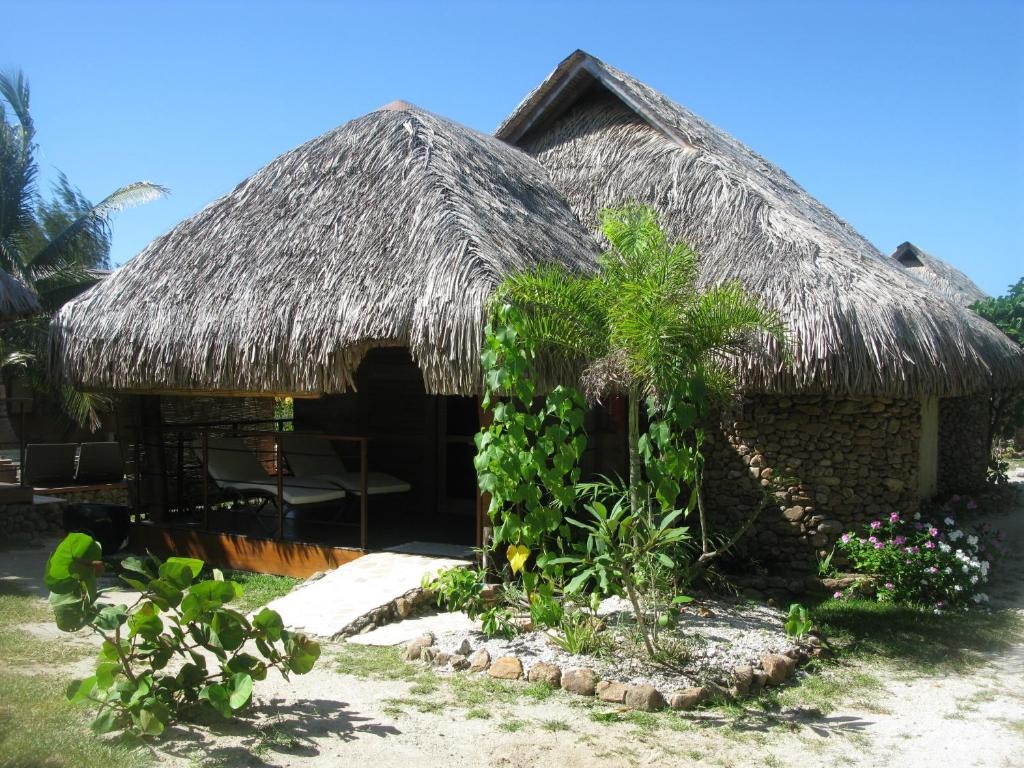 Bungalow with garden view