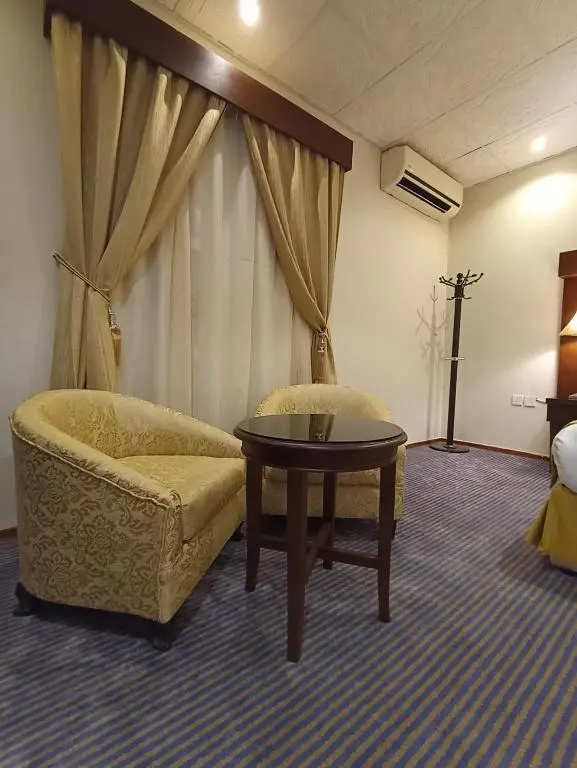 Saryet Al Hamra Hotel Apartments - Chambres