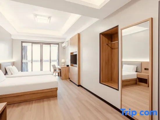 Standard Double room with balcony (twin beds)