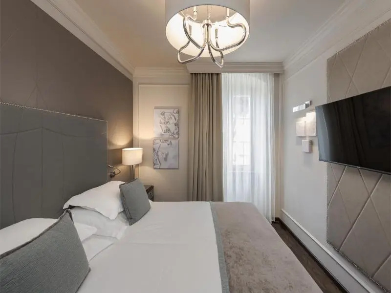 Standard Suite