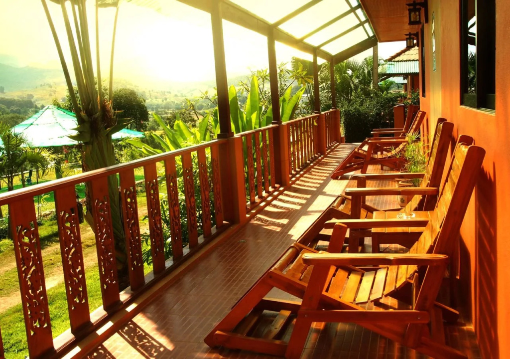 Balcony & Terrace