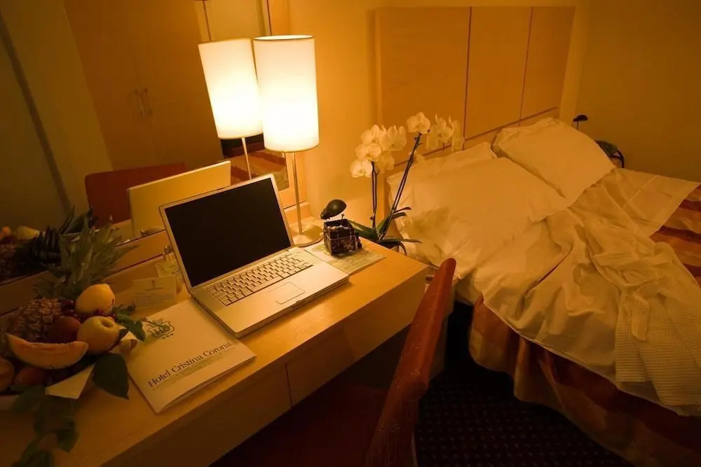 Hotel Cristina Corona - Chambres