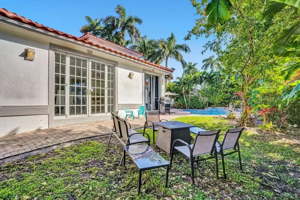 4BR Hollywood Beach Home with Pool