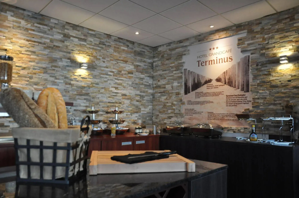 Grandcafé Hotel Terminus - Général
