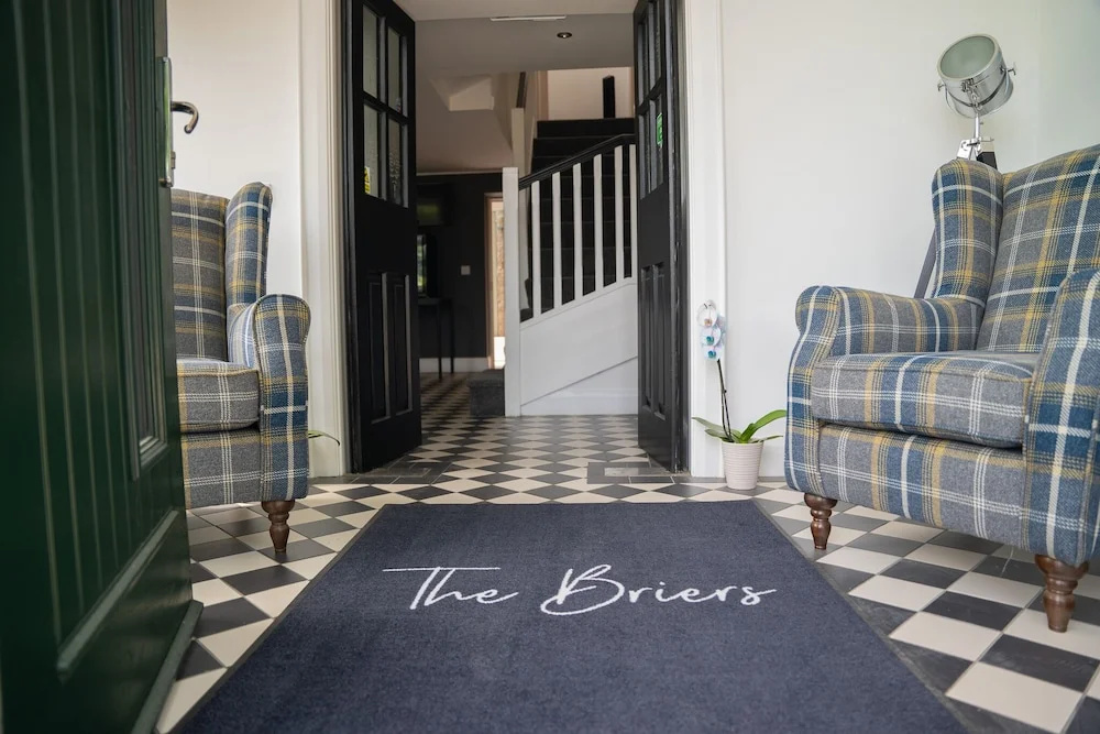 The Briers - Général