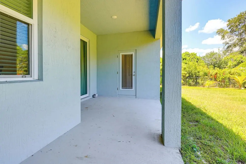 Spacious Home Near Dtwn Psl: Travel Nurses Welcome