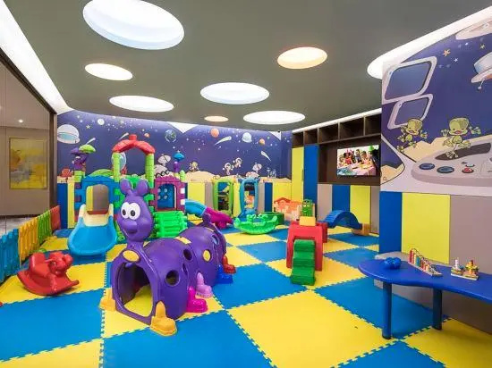 1 Bedroom Deluxe Suite