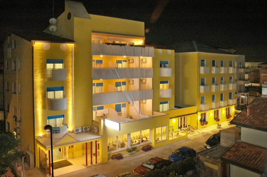 Hotel photo 30