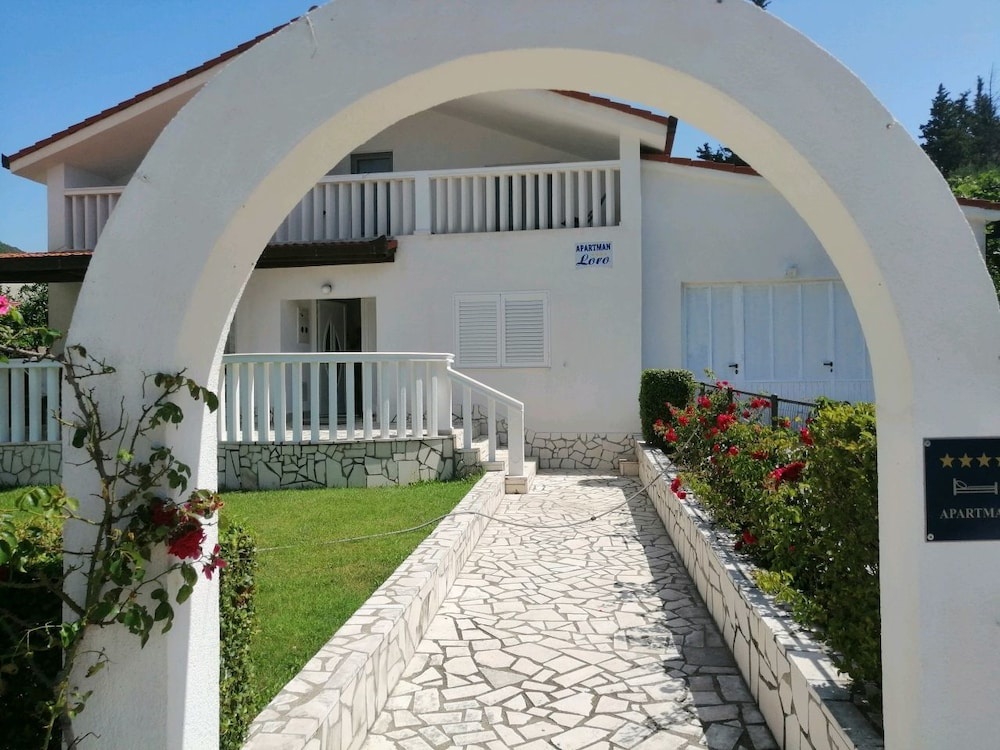 Apartment Loro